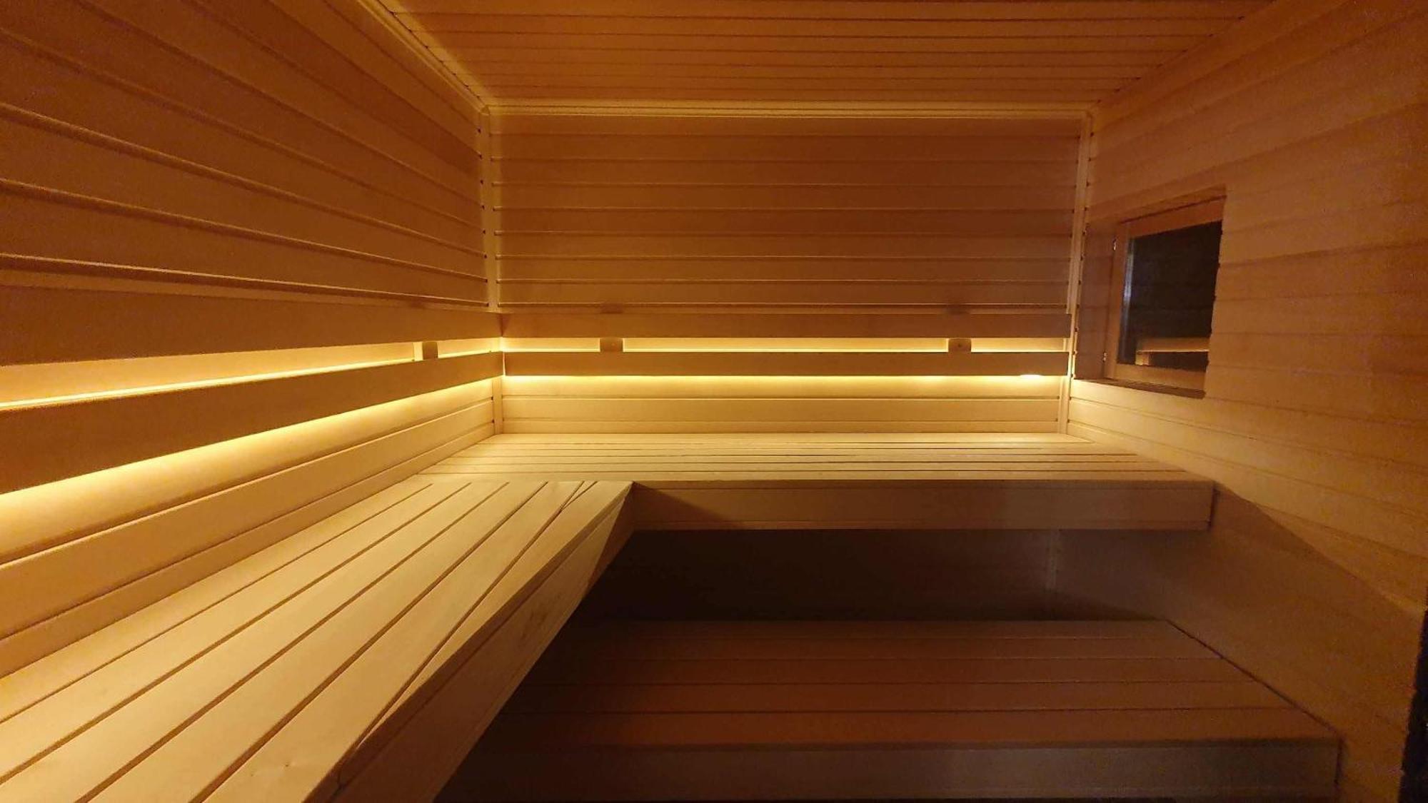 Art Garage Varese ビアンドロンノ エクステリア 写真